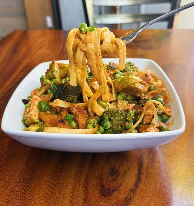 Chickun Tikka Masala Fettuccini Primavera.